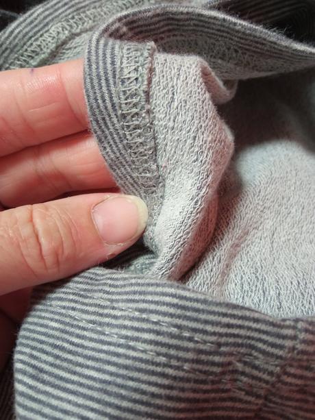 Teplejší úpletové šaty, tcm,158