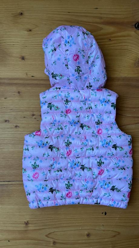 Růžová vesta s kytičkami, reserved,92