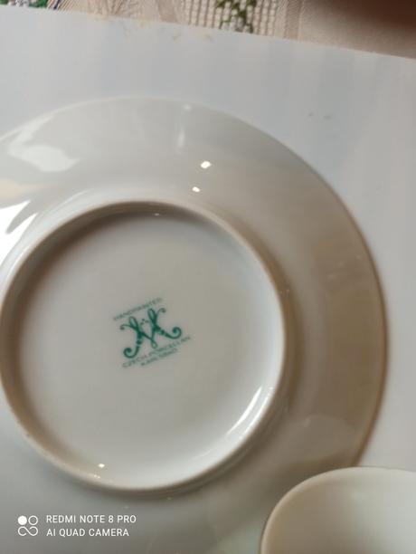 Šálky s podšálky, 