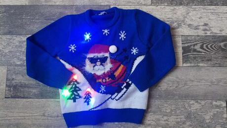 Vánoční svetr svítí vel.6/7r(116/122), 122