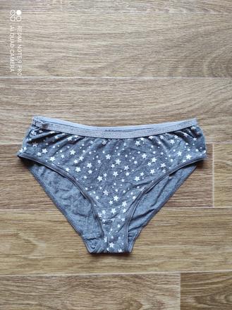 Spodní kalhotky, 122