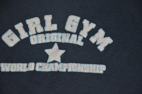 134 slabý svetřík, benetton,134