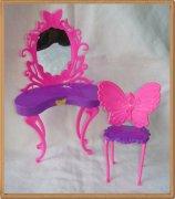 Barbie doplňky nábytek křeslo stůl pračka kufr,