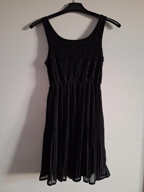 Šaty se spodničkou vel. 146, 146