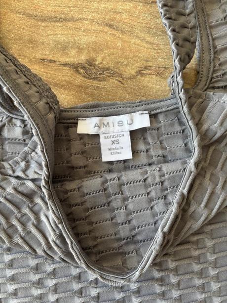 Šedý crop top, new yorker,xs