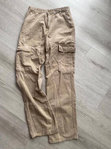 Pěkné kapsáčové široké kalhoty velikost 40/l, 40