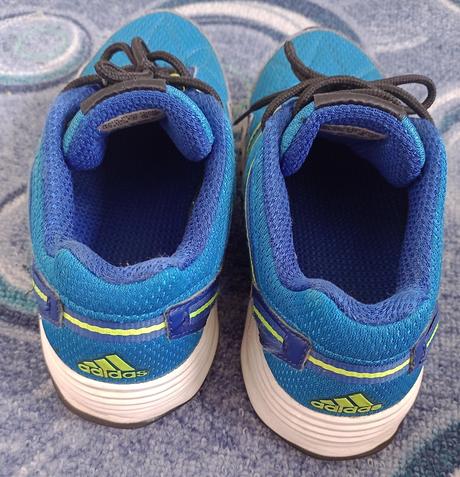 Sportovní boty, adidas,31