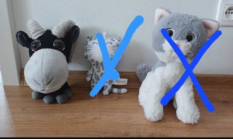 Plysovy kozlik z billy, 