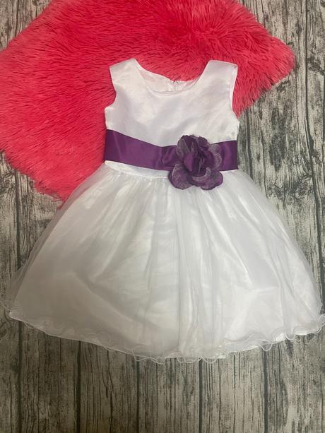 Dívčí svatební šaty 2 roky, 92