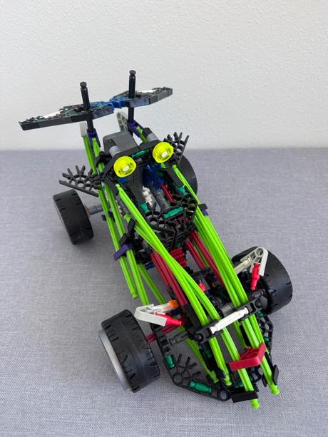 Stavebnice knex závodní auto revvin 2 v 1, 