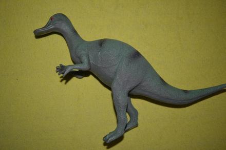 Kvalitní ještěr , délka 32cm, 