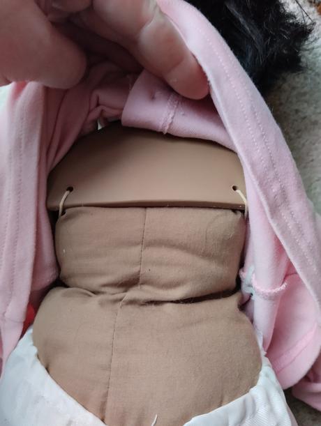 Porcelánová panenka mulatka značená, 