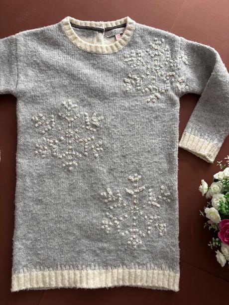 D79/ svetr vánoční delší zn. mark&spencer- v., marks & spencer,110