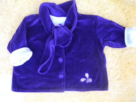 Sametová mikina, 56