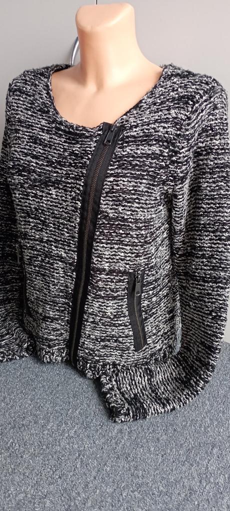 Svetr se zipy zn."1982" vel."l", l