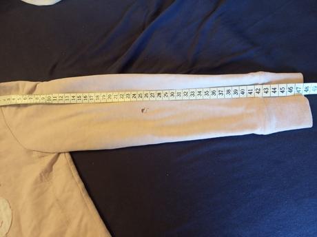 Mikina s kapucí, 134