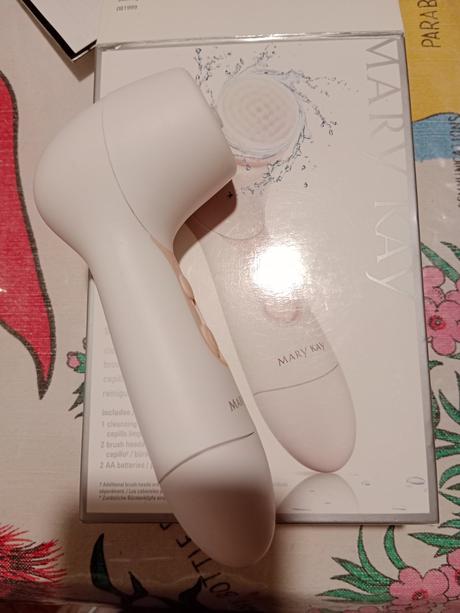 Masážní strojek na obličej, 