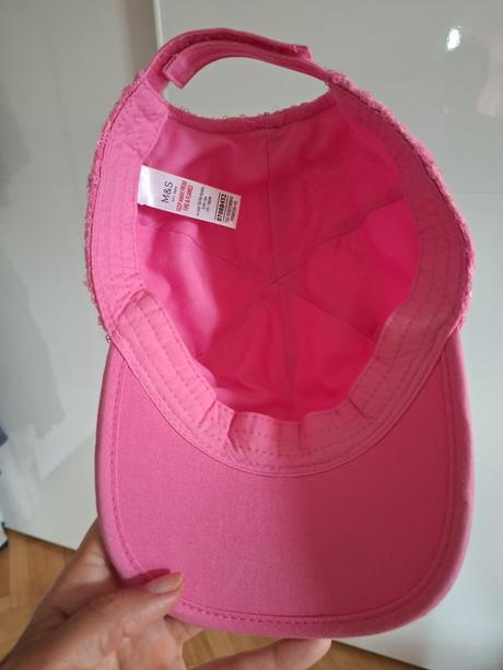 Kšiltovka čepice vel. 164 ( 10-14 let ), marks & spencer