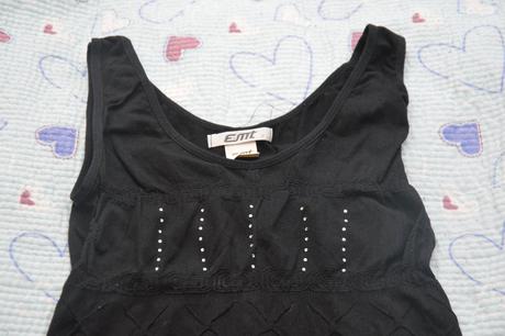 146 152 elastické tričko s kamínky, 146