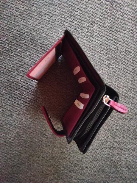 Dámská peněženka, 