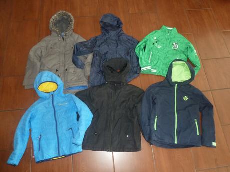 Výprodej - balíky klučičích bund kus 25,-kč, 