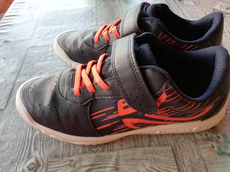 Tenisky dívčí - sálovky vel. 37., decathlon,37