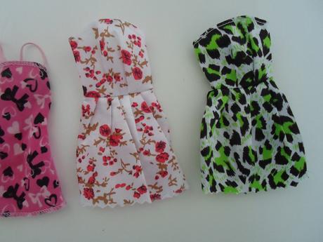 Šaty pro barbie 4ks, 