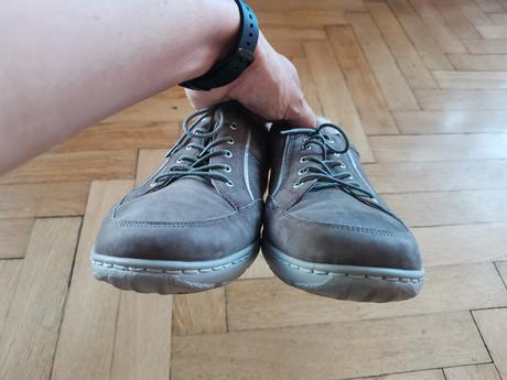 Boty tenisky vycházková obuv vel. 9,5, 43