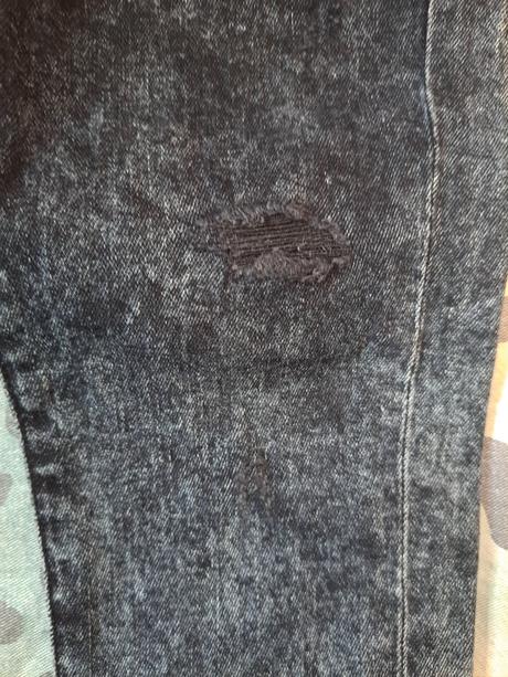 Trhané džíny, reserved,104
