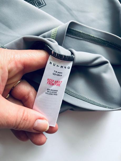 Plavecké triko zn. nutmeg - v.7/8 let, tu,128