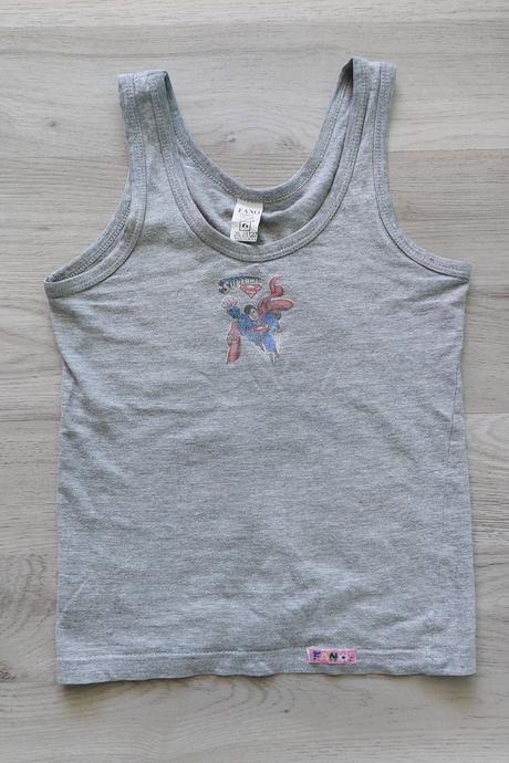 Nátělník se supermanem, 116