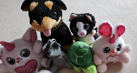 Plyšové hračky - pejsek, jednorožec, kočka, želva,