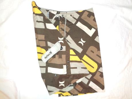 Luxusní hnědožluté kraťasy alias plavky hurley, m