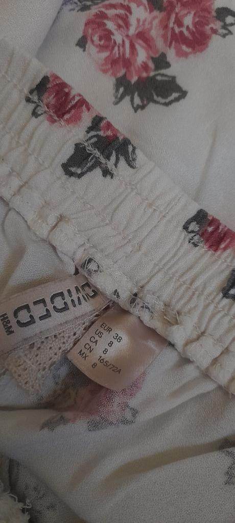 H&m viskózové květinové kraťasy s krajkou, h&m,38