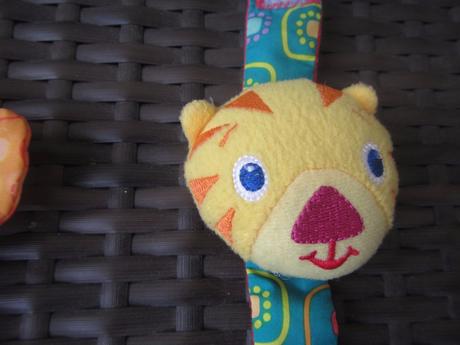 2x bright starts chrastítko na ruku slon a tygr,