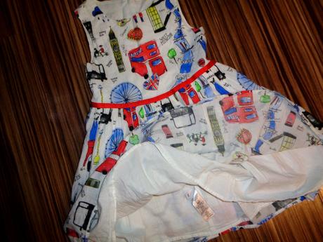 Kouzelné šaty s obrázky, next,116