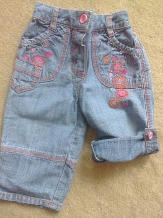 Vyšívané rifličky roll up, 74