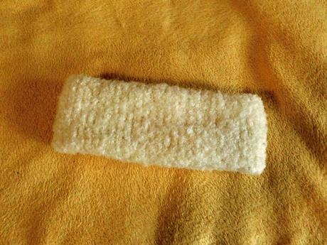 Krémová béžová chlupatá retro čelenka nová zimní,