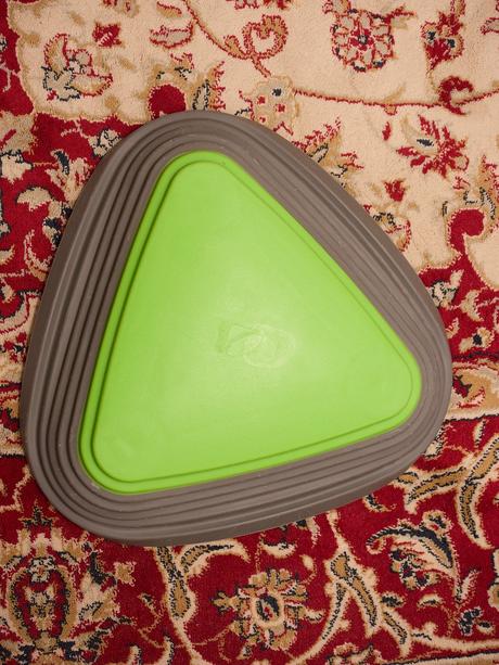 Gonge skákací říční kámen,