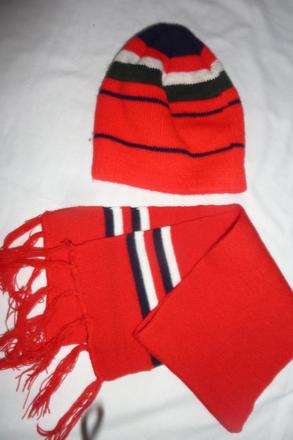 Čepice + šála, 98