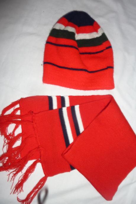 Čepice + šála, 98