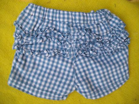 Kraťásky v volánky, 62