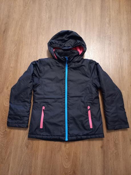 Černá zimní bunda, 152