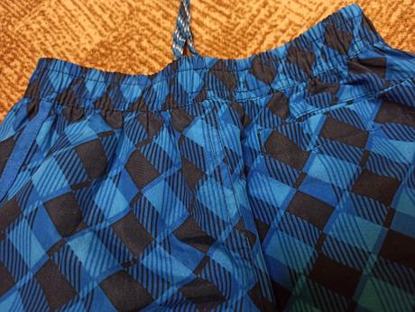 Kraťasy a kotníčkové ponožky, 164