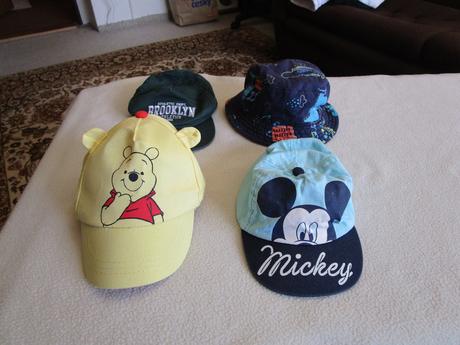 3x kšiltovka + 1x bavl. klobouček, vel.6-12 měsíců, h&m,68