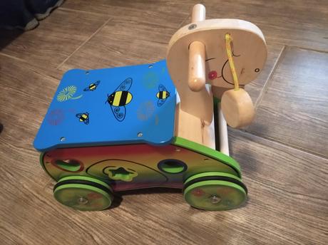 Dřevěné odrážedlo šnek, 