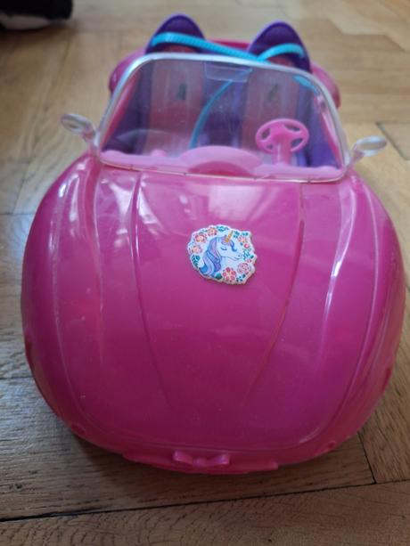 Barbie auto kabriolet, 