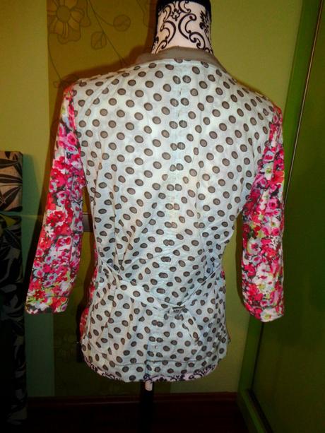 Luxusní květovaný top betty barclay, m