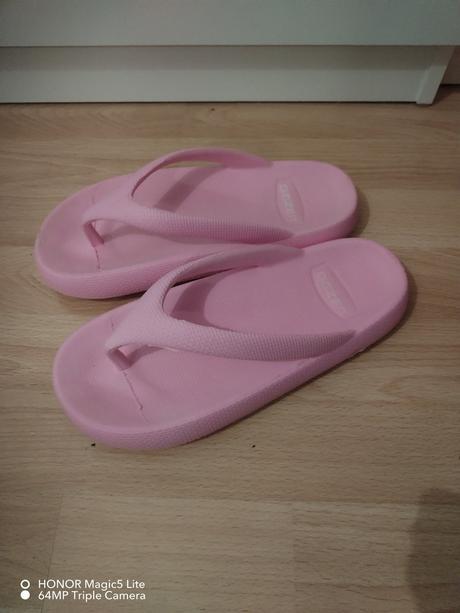 Měkoučké žabky vel.37, 37