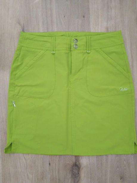 Sportovní sukně žluto-zelená a kostkovaná sukně, 38